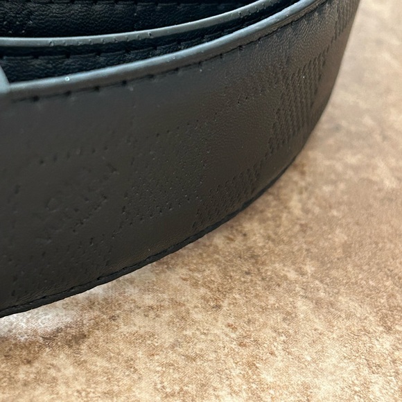 Louis Vuitton Checkered embossed leather belt - Picture 3 of 4